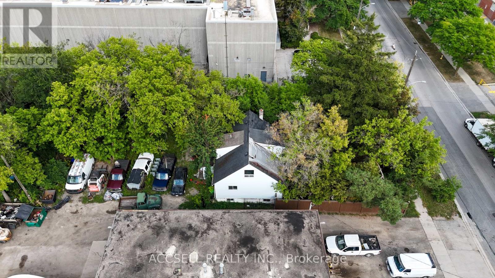 100 CARTWRIGHT AVENUE - 4