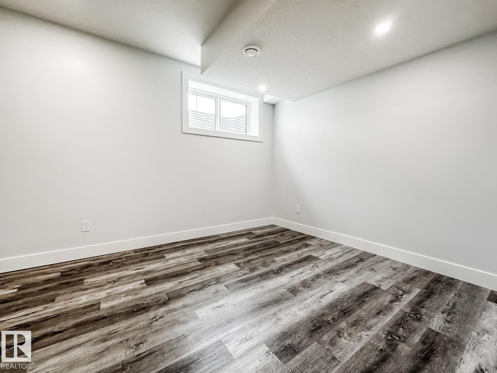 9830 73 AV NW - Image 47
