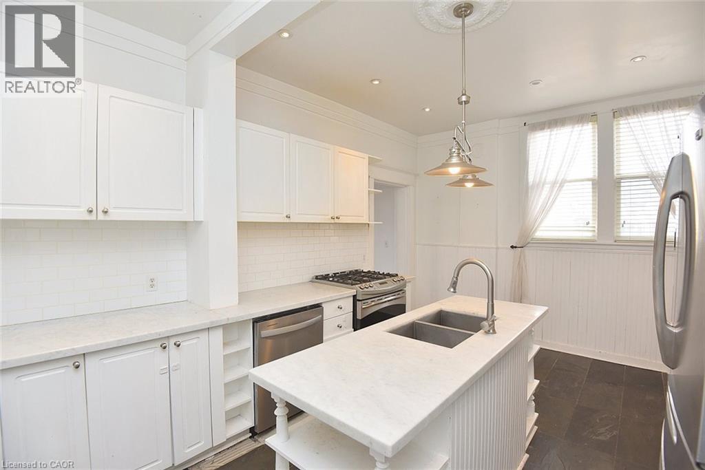 103 SHERMAN Avenue S - 13