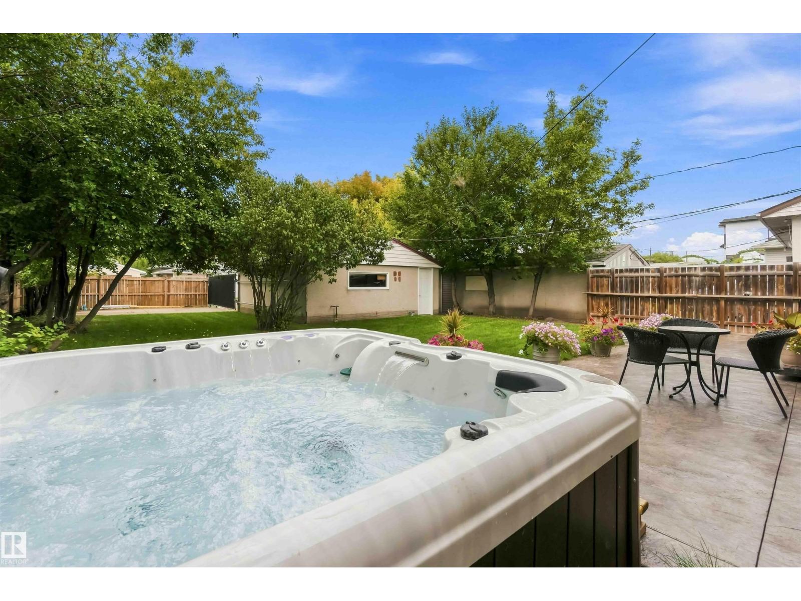 11840 ST ALBERT TR NW - 2