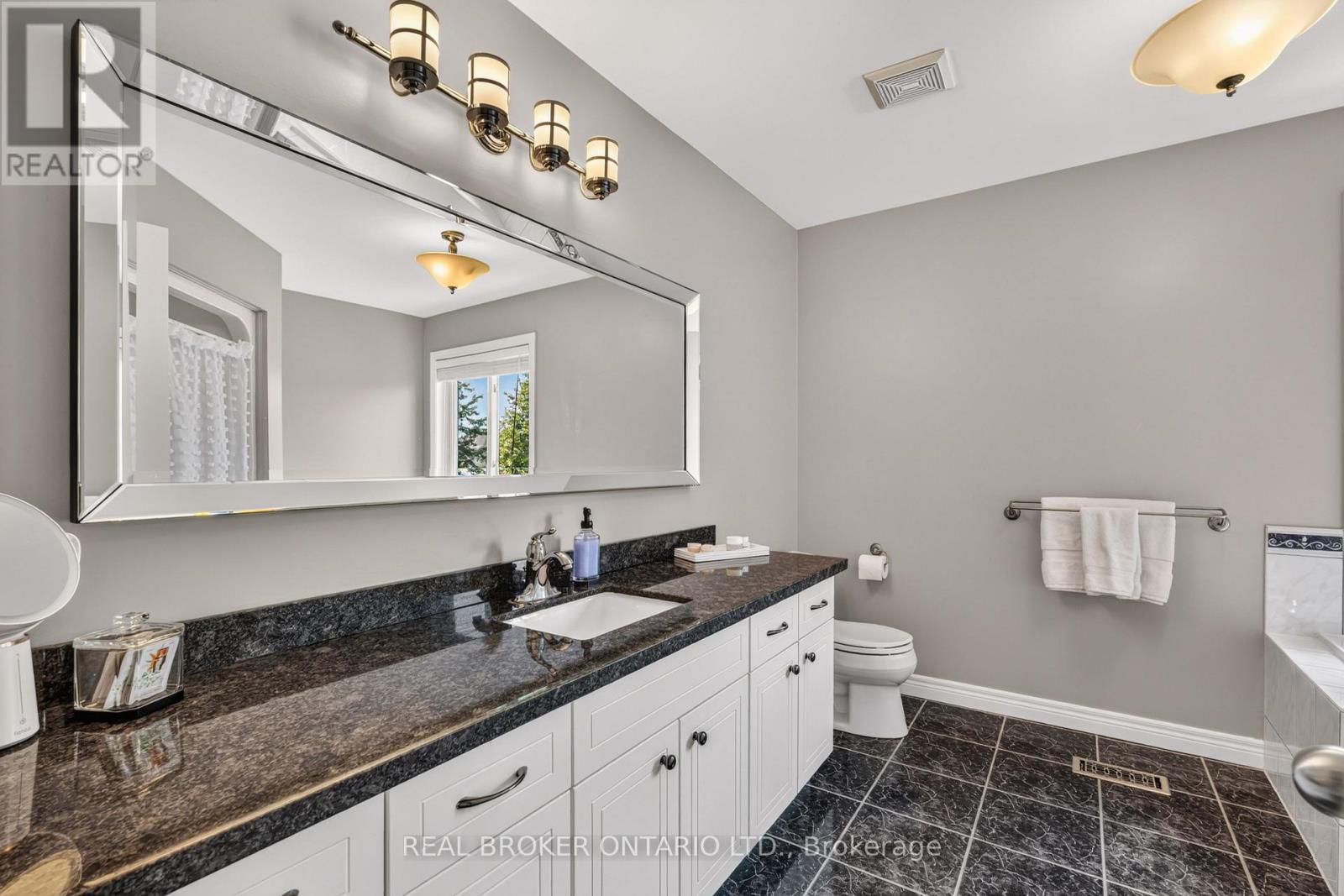 175 MAY STREET - Image 28