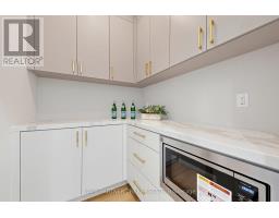160 Lawrence Avenue, Richmond Hill, ON L4C1Z5 Photo 17