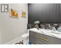 160 Lawrence Avenue, Richmond Hill, ON L4C1Z5 Photo 19
