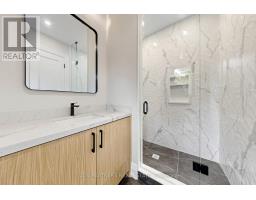 160 Lawrence Avenue, Richmond Hill, ON L4C1Z5 Photo 35