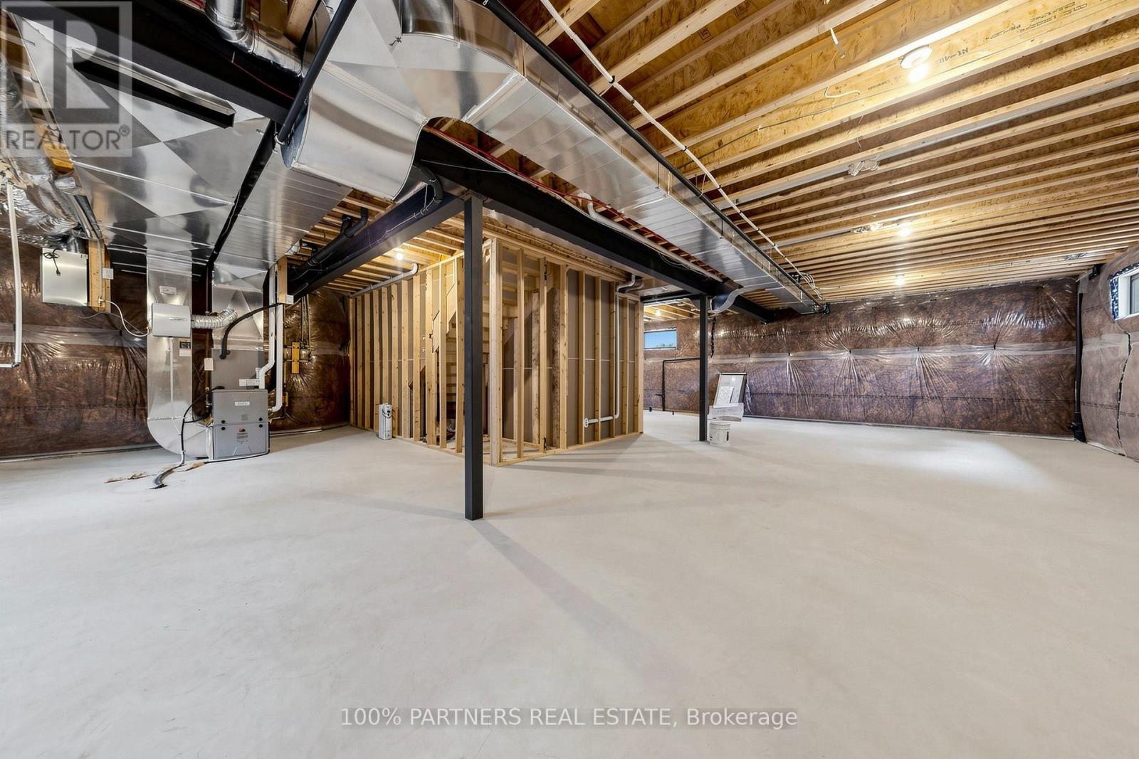 160 LAWRENCE AVENUE - Image 46
