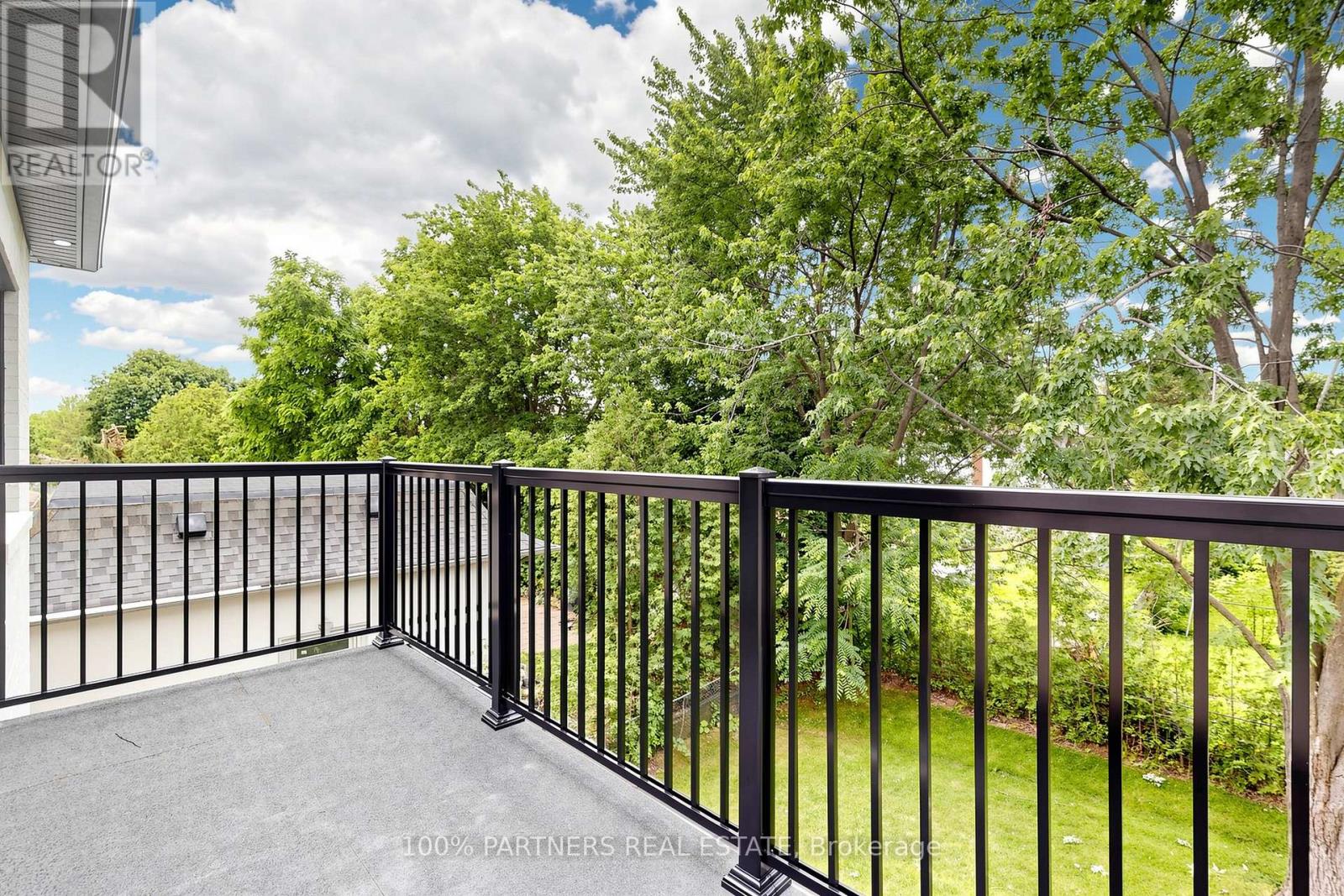 160 LAWRENCE AVENUE - Image 47
