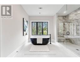 160 Lawrence Avenue, Richmond Hill, ON L4C1Z5 Photo 32