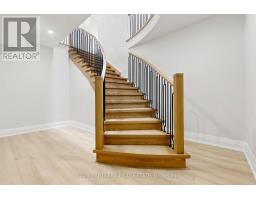 160 Lawrence Avenue, Richmond Hill, ON L4C1Z5 Photo 45