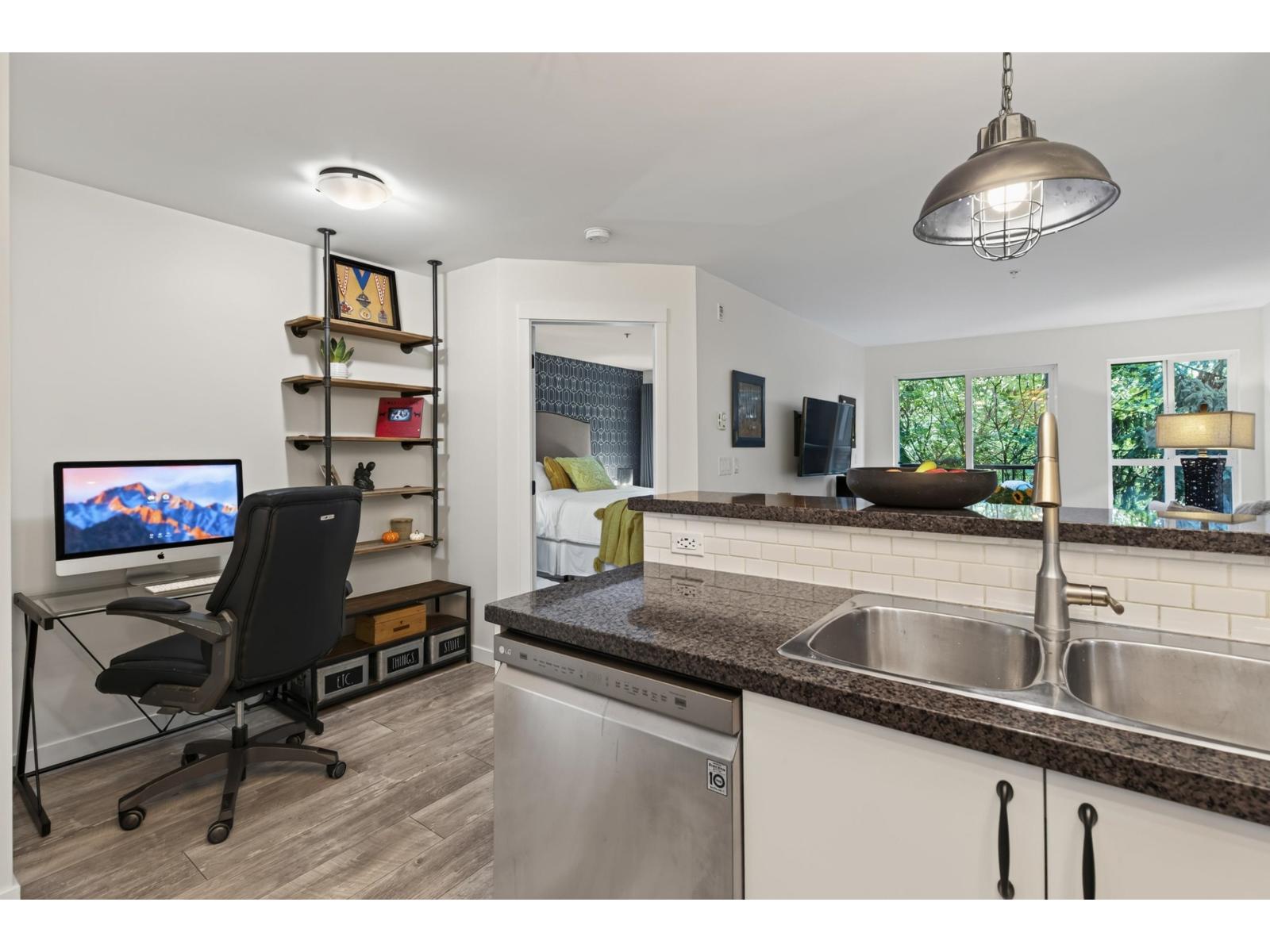 407 8717 160 STREET, Surrey