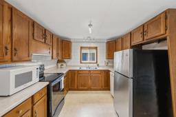 97 Bonneteau Avenue, Ile Des Chenes, MB R0A0T1 Photo 8