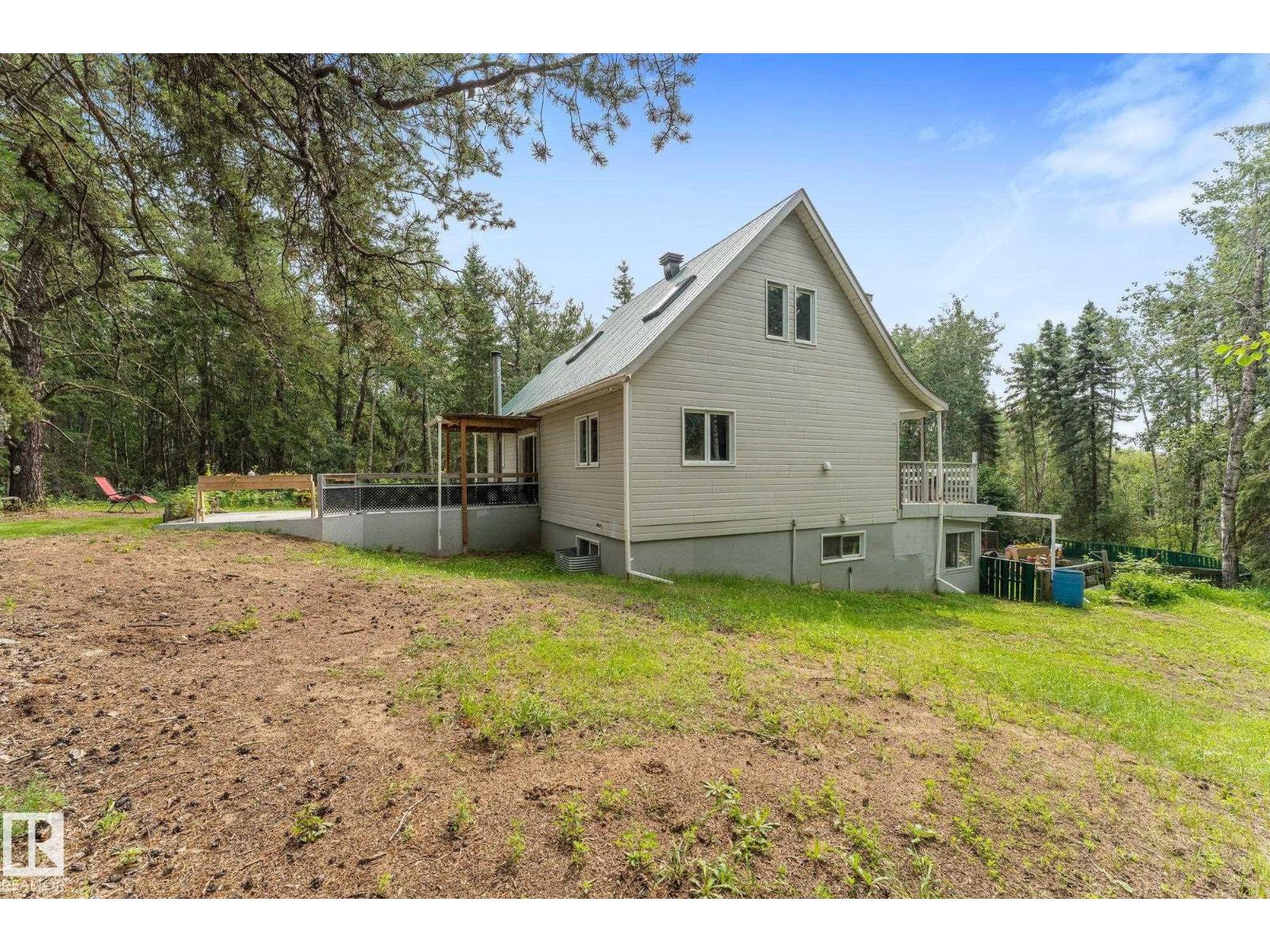 2, 59031 Range Rd 232 - 6