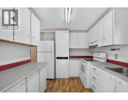 14 21163 Lougheed Highway, Maple Ridge, BC V2X2R4 Photo 11