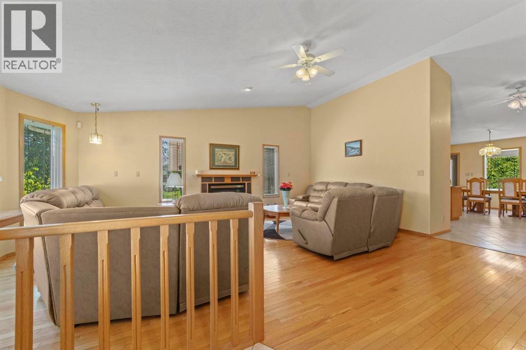 5209 57A Street - Image 7