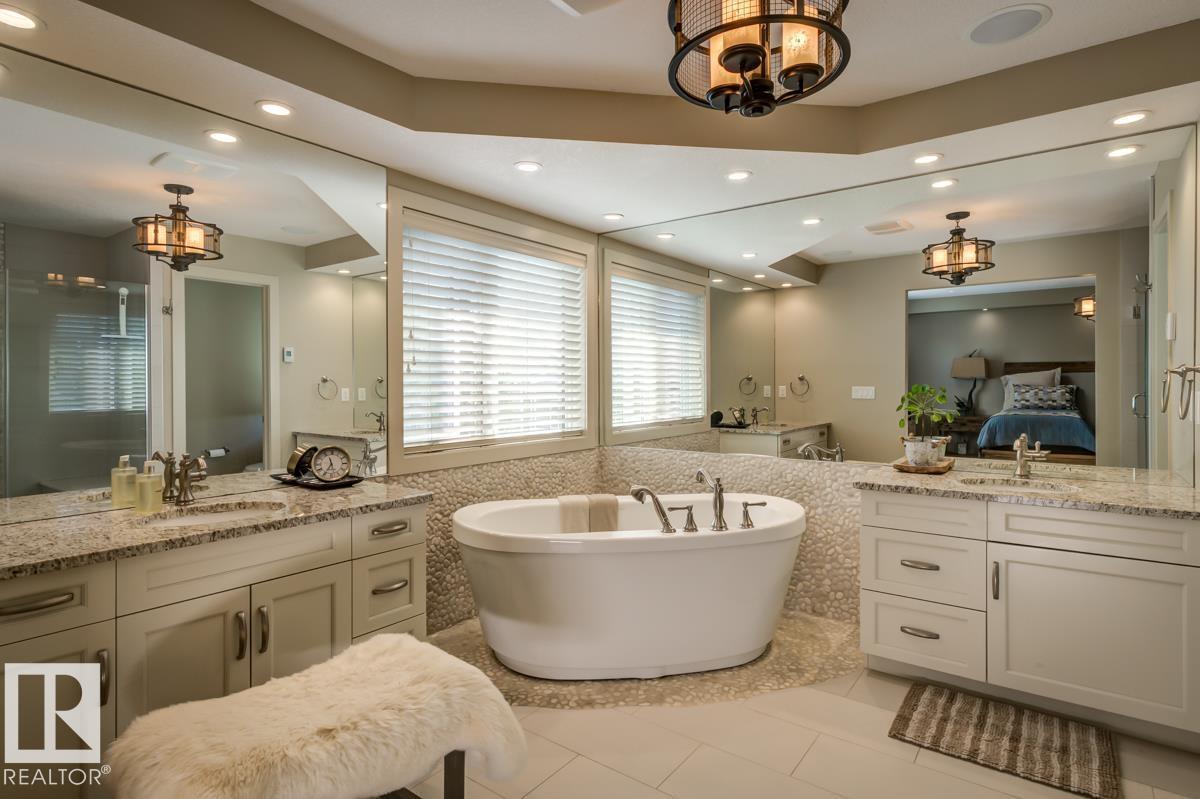 2047 90 ST SW - 44