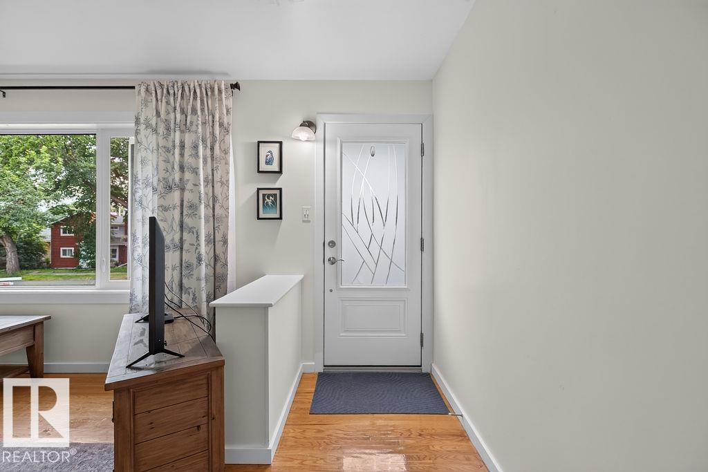 3824 114 AV NW - 3