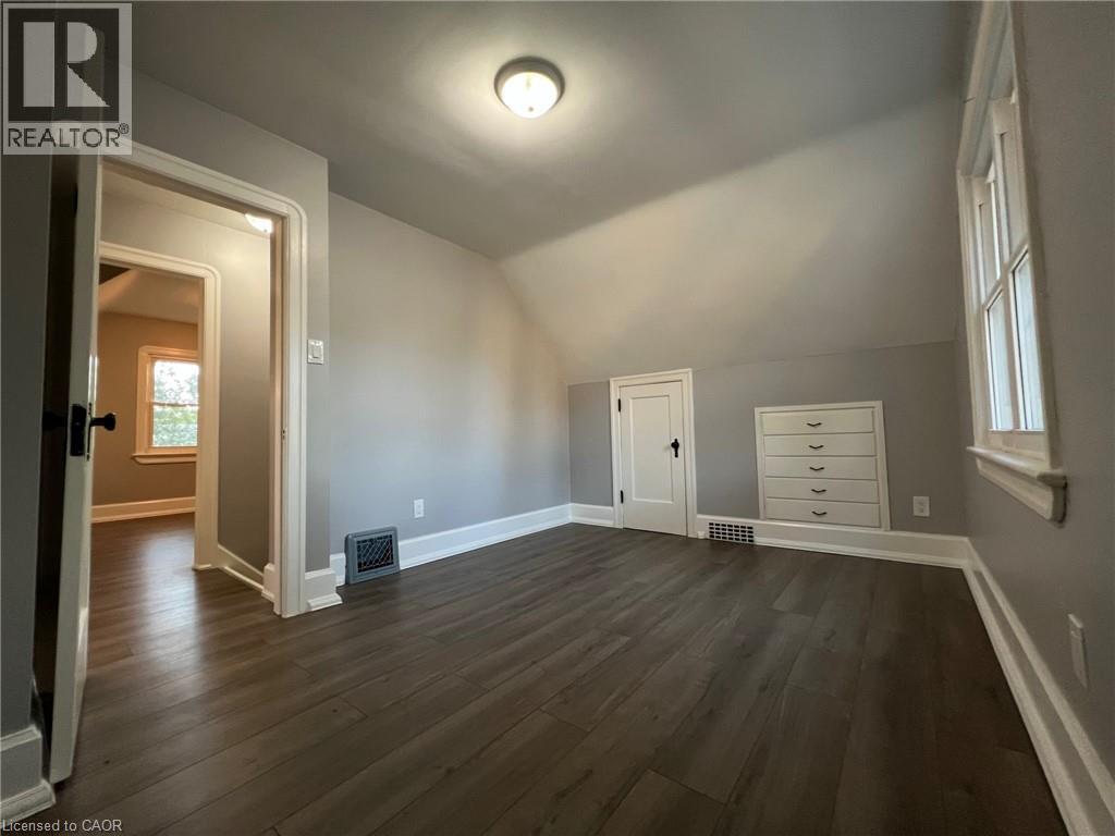 115 HIGHLAND Road W - Image 10