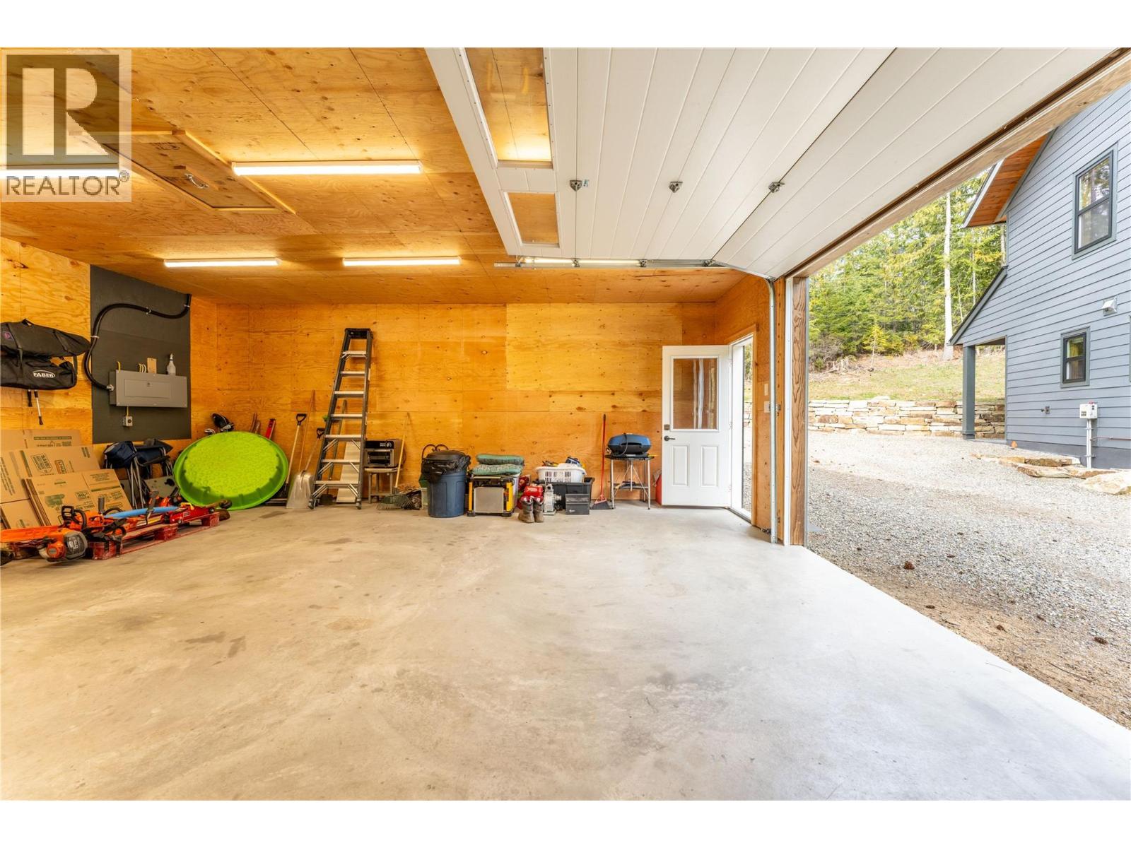 16328 wadds Road, Crawford Bay