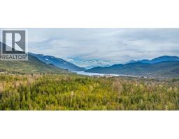16328 Wadds Road, Crawford Bay, BC V0B1E0 Photo 39