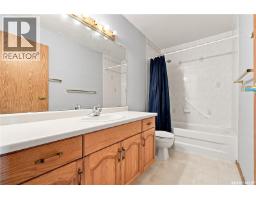 308 115 Keevil Crescent, Saskatoon, SK S7N4P2 Photo 8