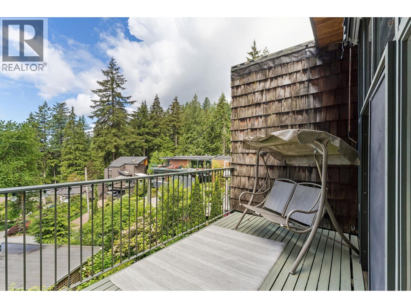 550 VENTURA CRESCENT, North Vancouver