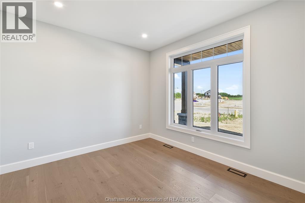 67 Rosewood CRESCENT - 35