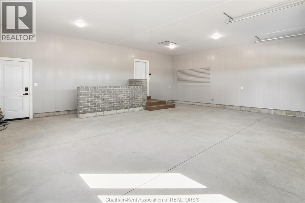 67 Rosewood CRESCENT - 44