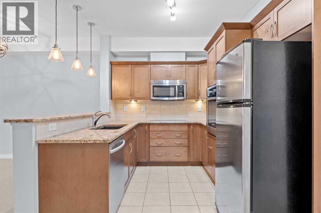 #218 70 Royal Oak Plaza NW - 5