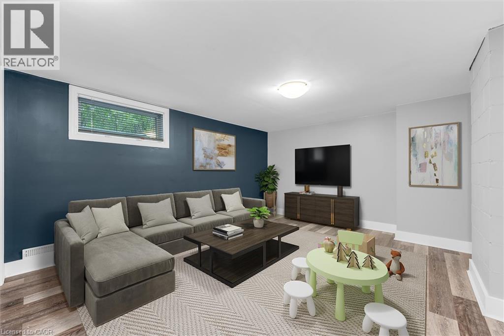 6 bedroom Single Family interior view, 38 TEWKSBURY Crescent, London, Ontario
