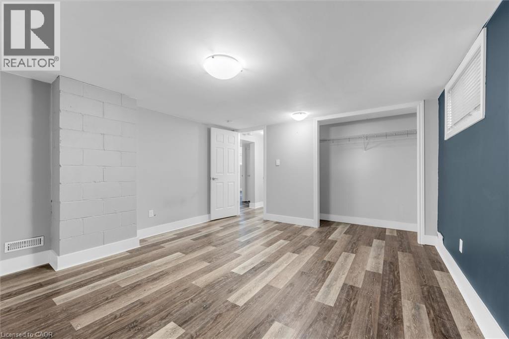 6 bedroom Single Family interior view, 38 TEWKSBURY Crescent, London, Ontario