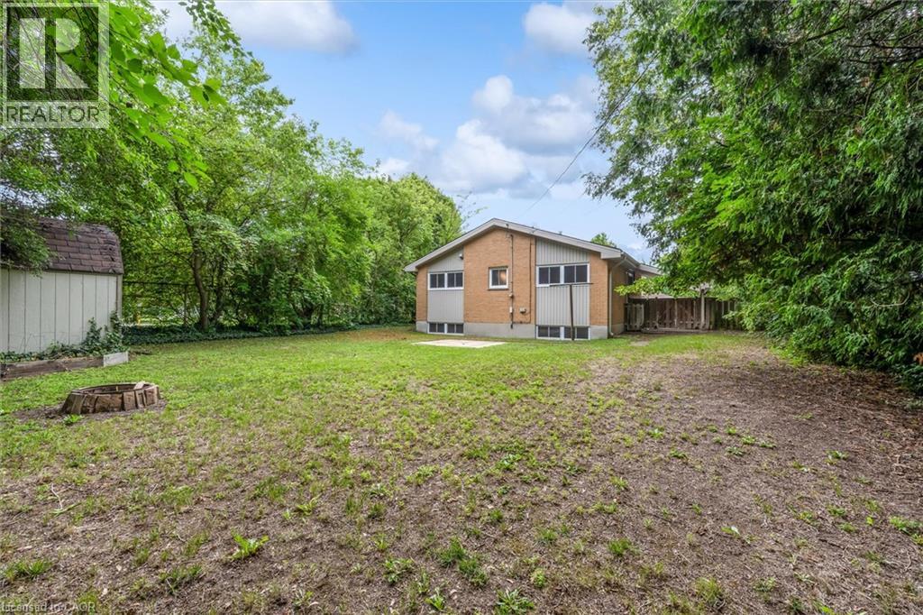 6 bedroom Single Family interior view, 38 TEWKSBURY Crescent, London, Ontario