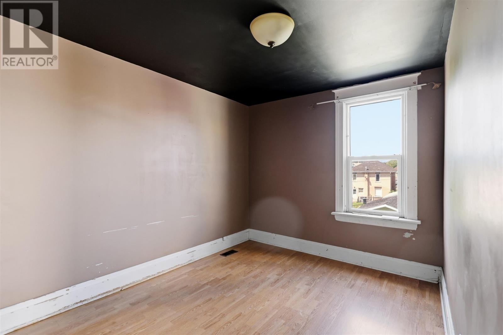233 Gloucester ST - Image 20