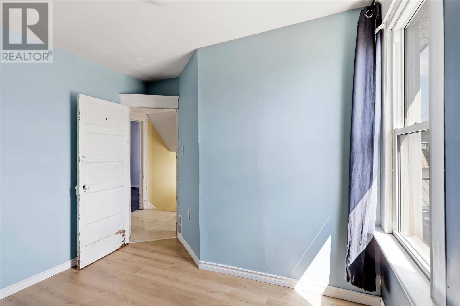 233 Gloucester ST - Image 24