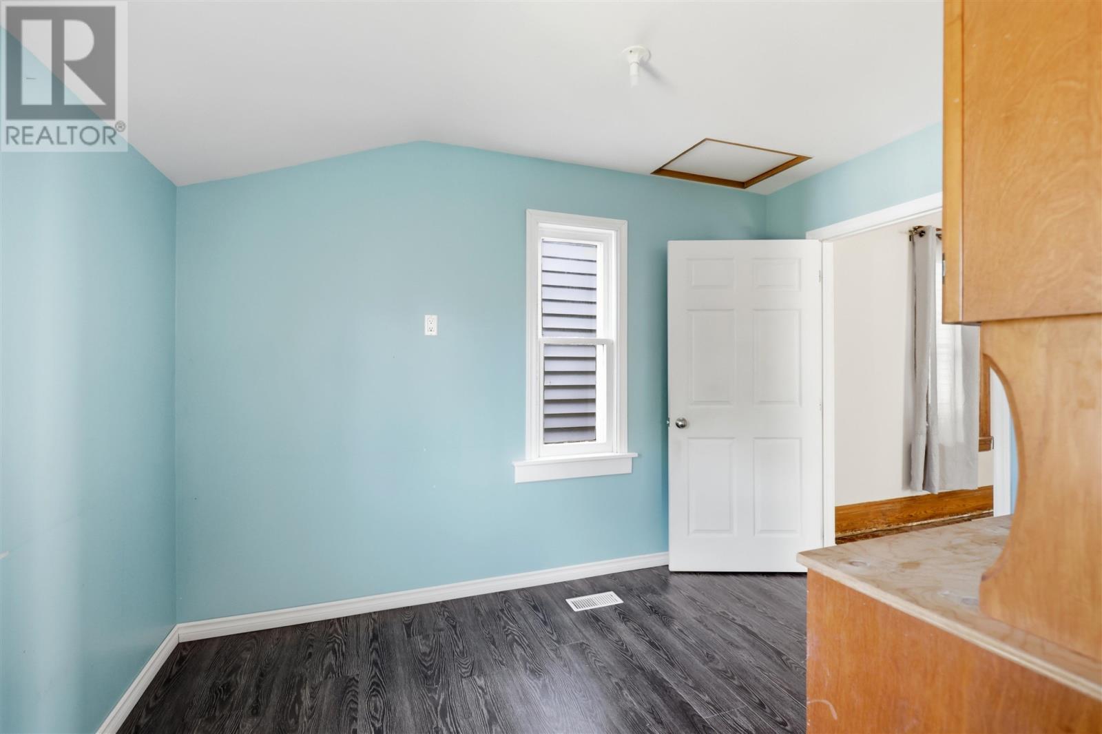 233 Gloucester ST - Image 16