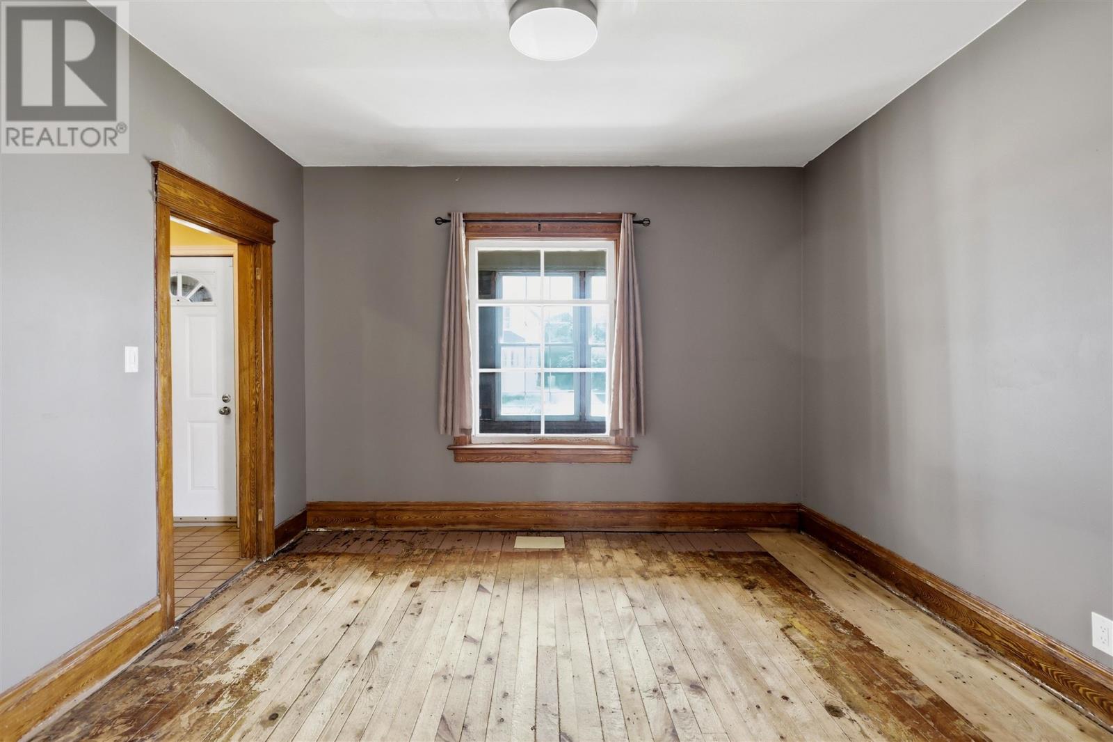 233 Gloucester ST - Image 10