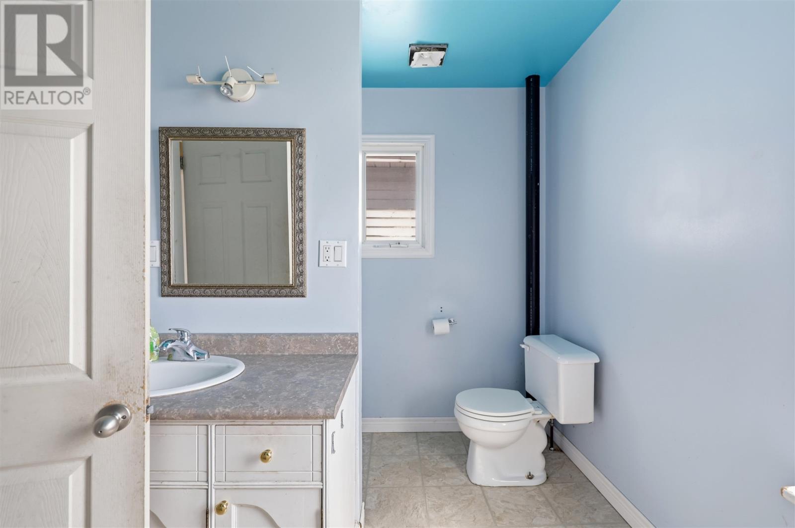 233 Gloucester ST - Image 29