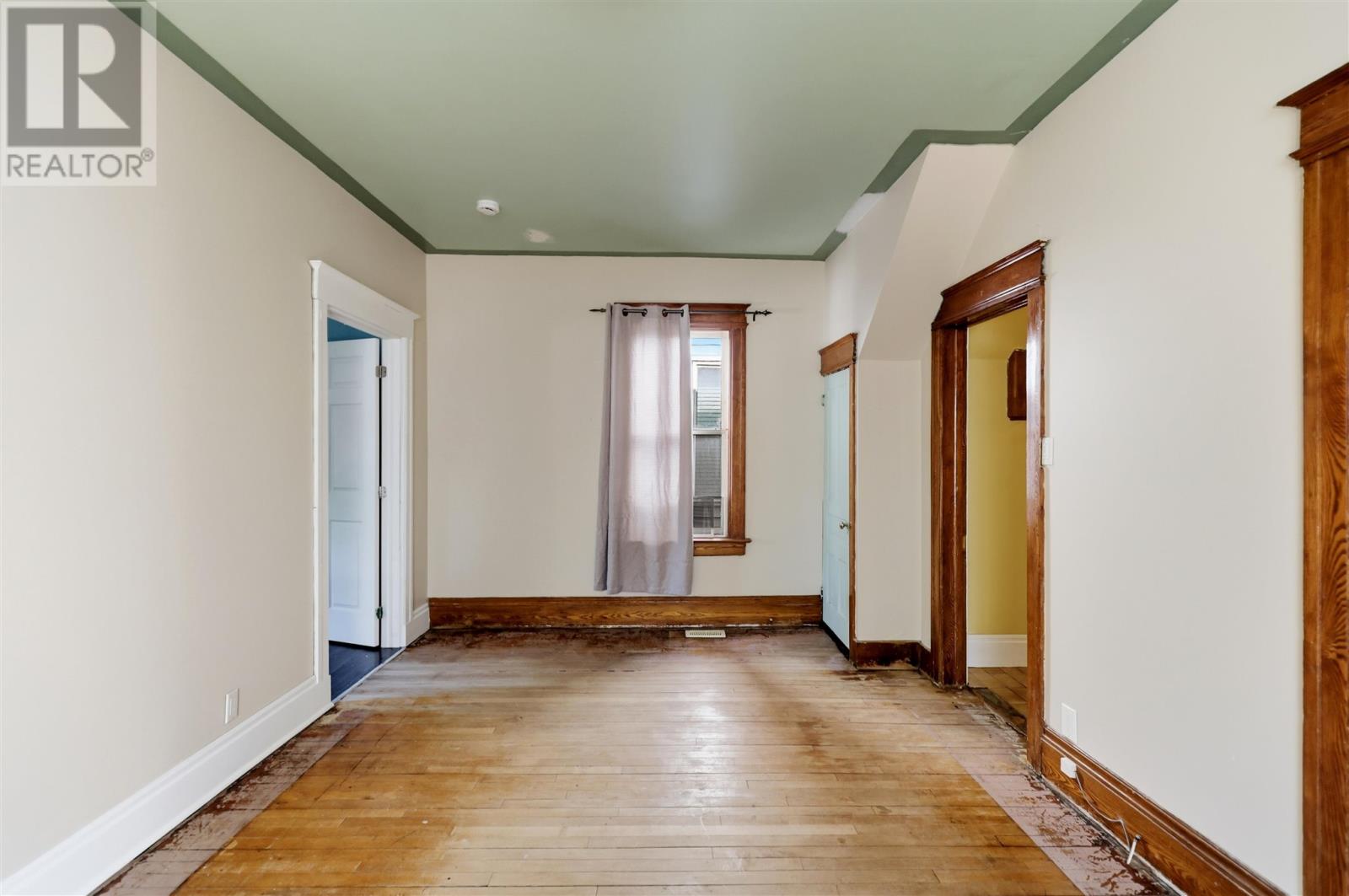 233 Gloucester ST - Image 5