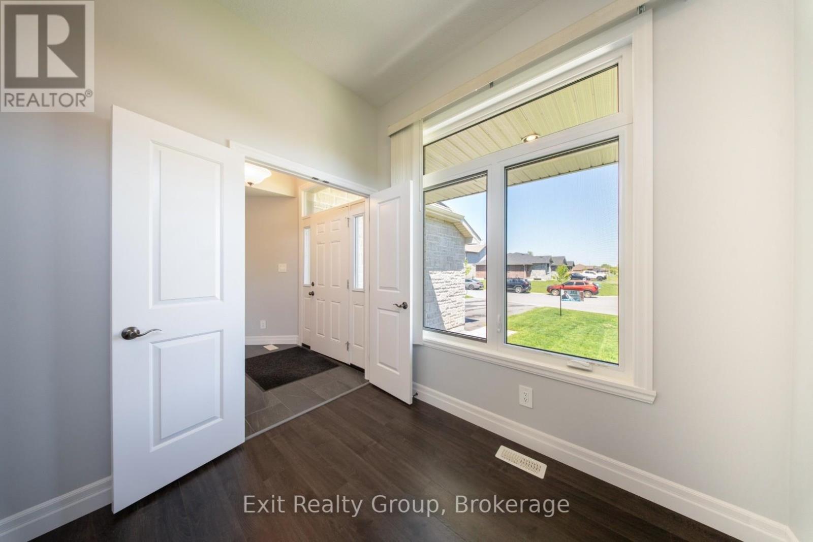 49 LANARK DRIVE - Image 12