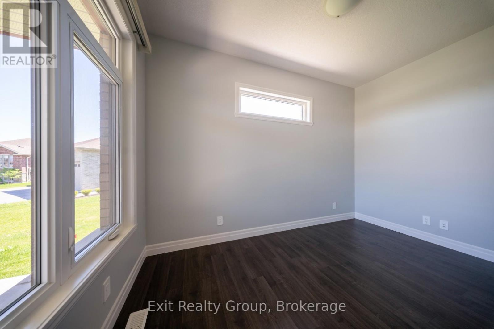 49 LANARK DRIVE - Image 13