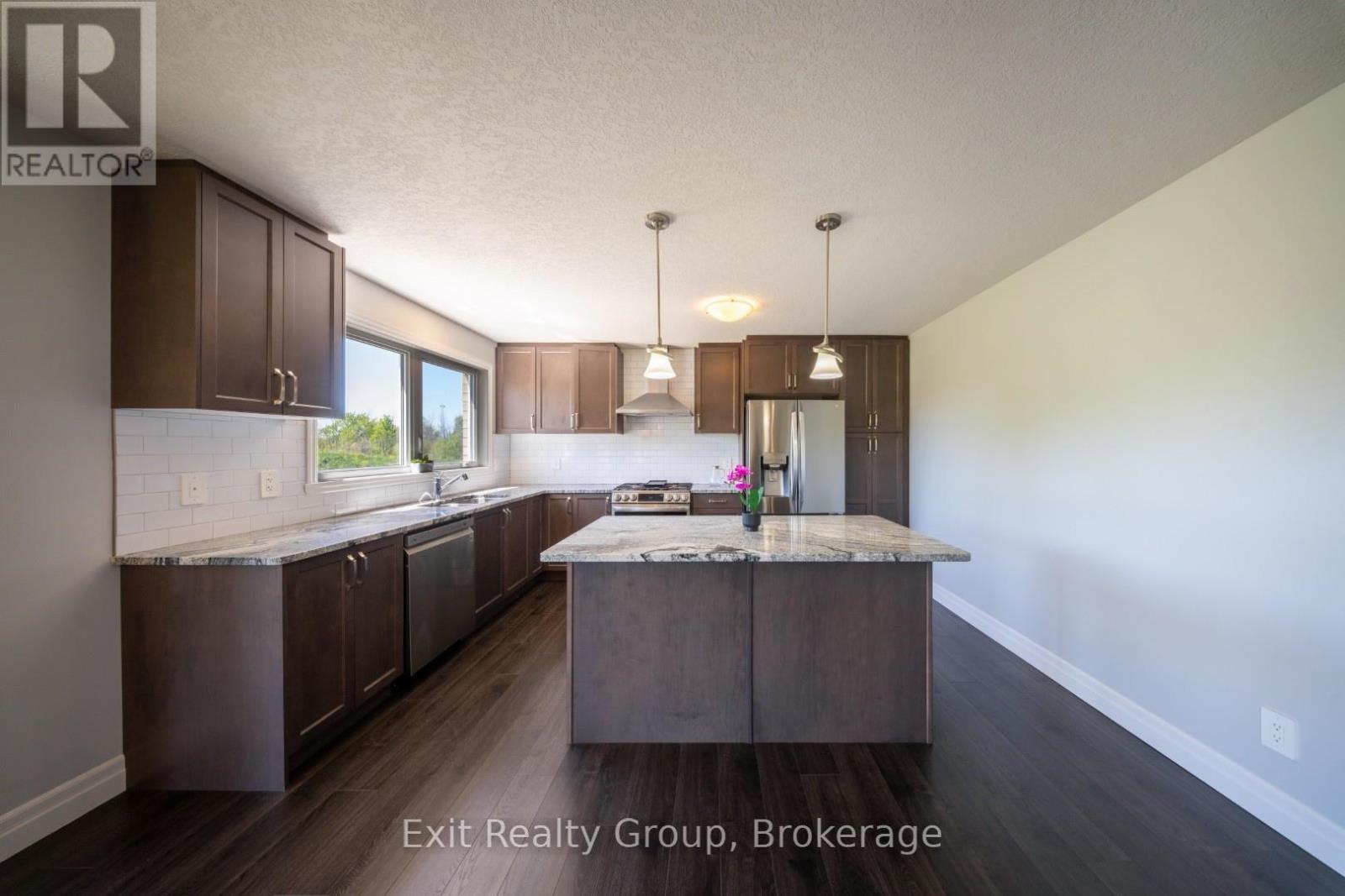 49 LANARK DRIVE - Image 9