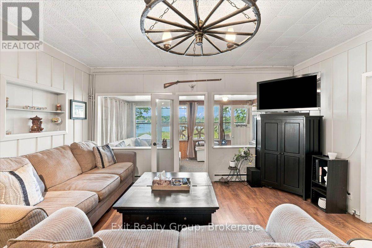 82 CANAL ROAD - Image 11