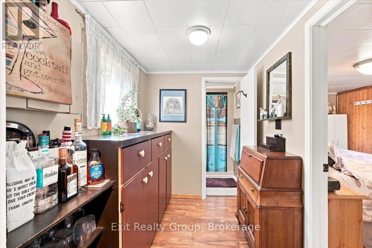 82 CANAL ROAD - Image 12