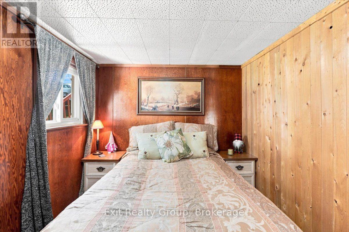 82 CANAL ROAD - Image 18