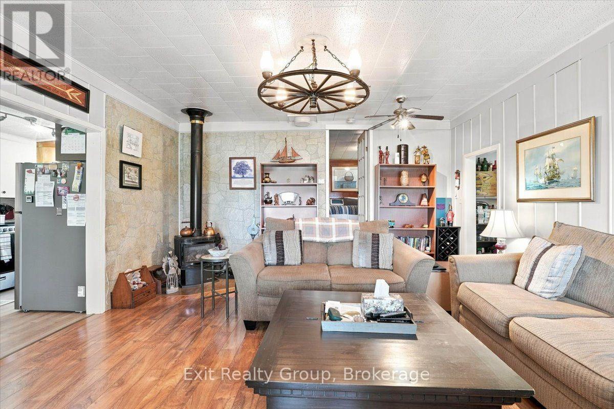 82 CANAL ROAD - Image 9