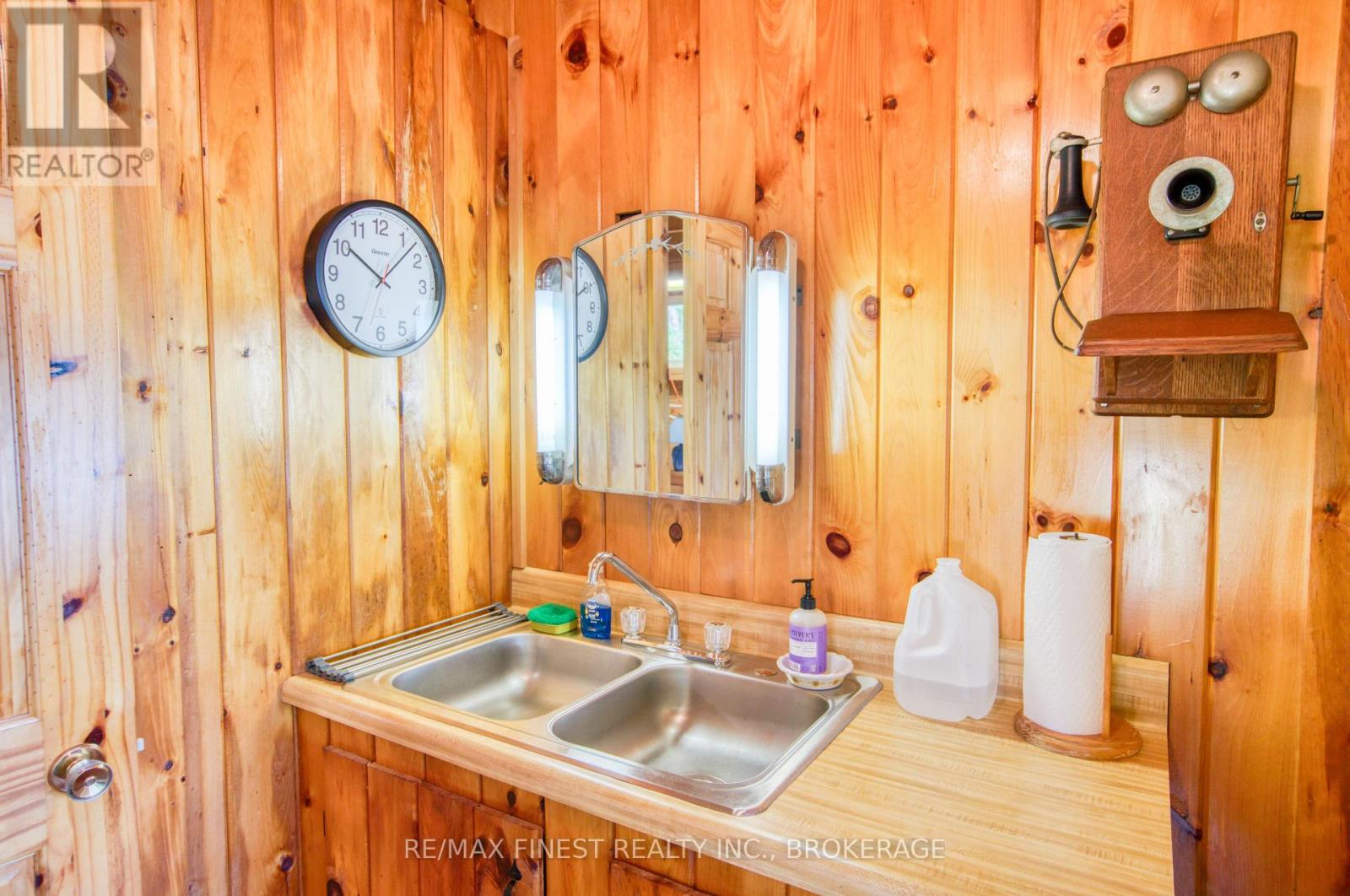 1041A GLASS LANE - Image 21