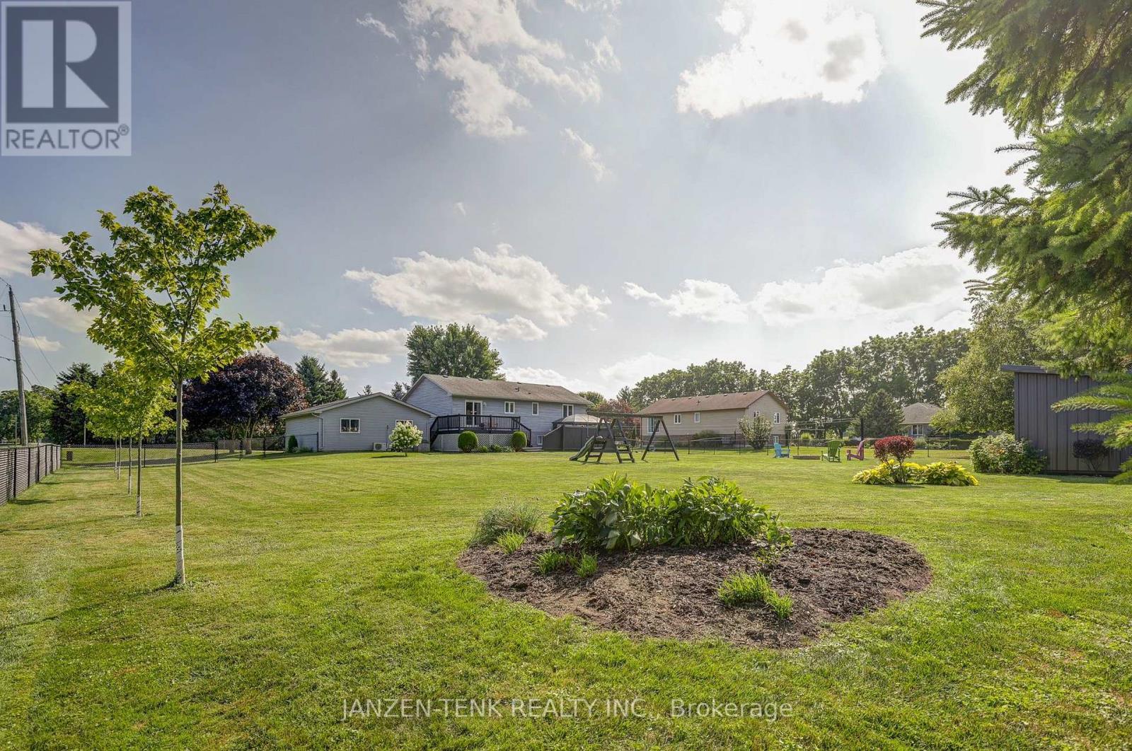 49988 CATHERINA STREET - Image 36