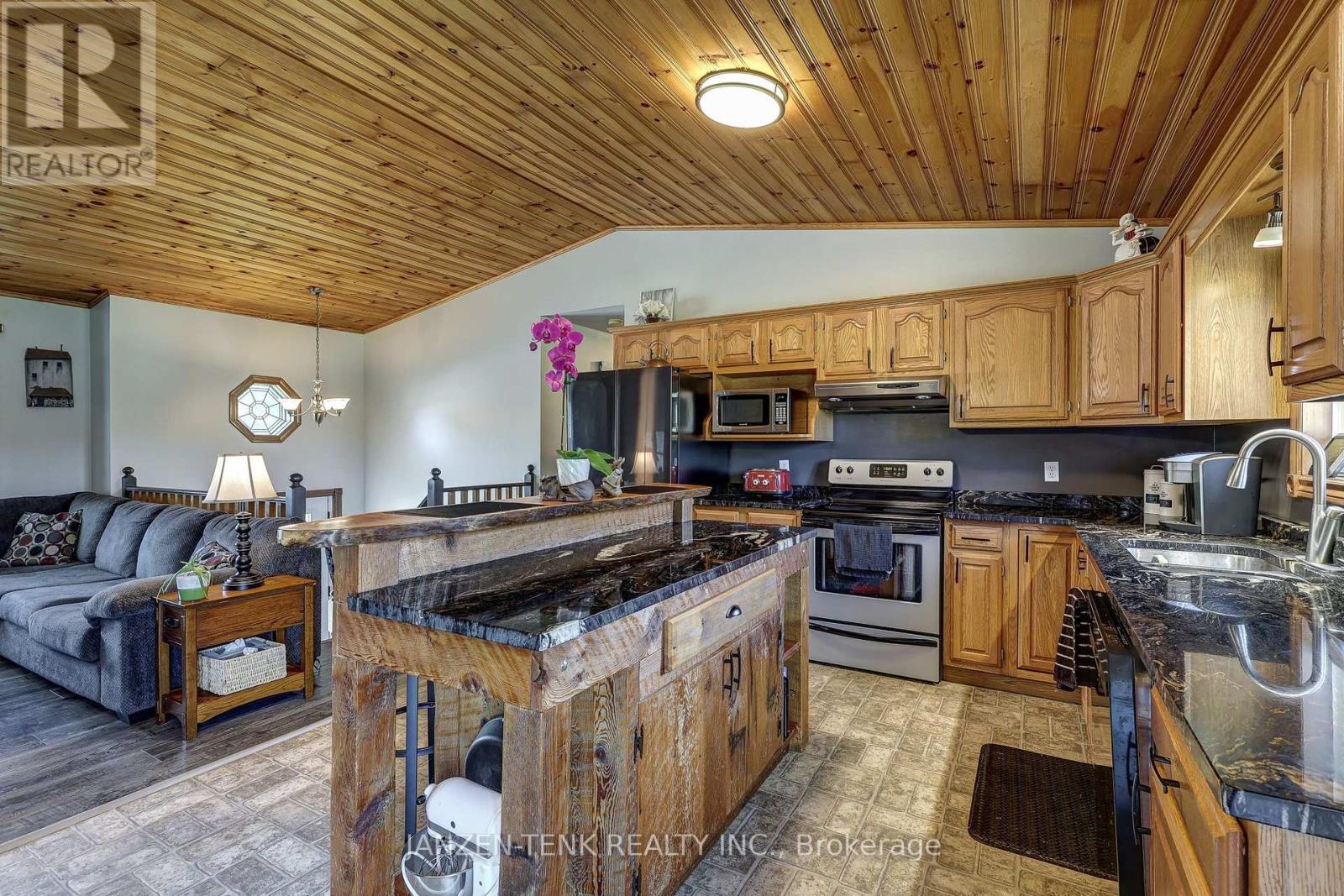 49988 CATHERINA STREET - 6