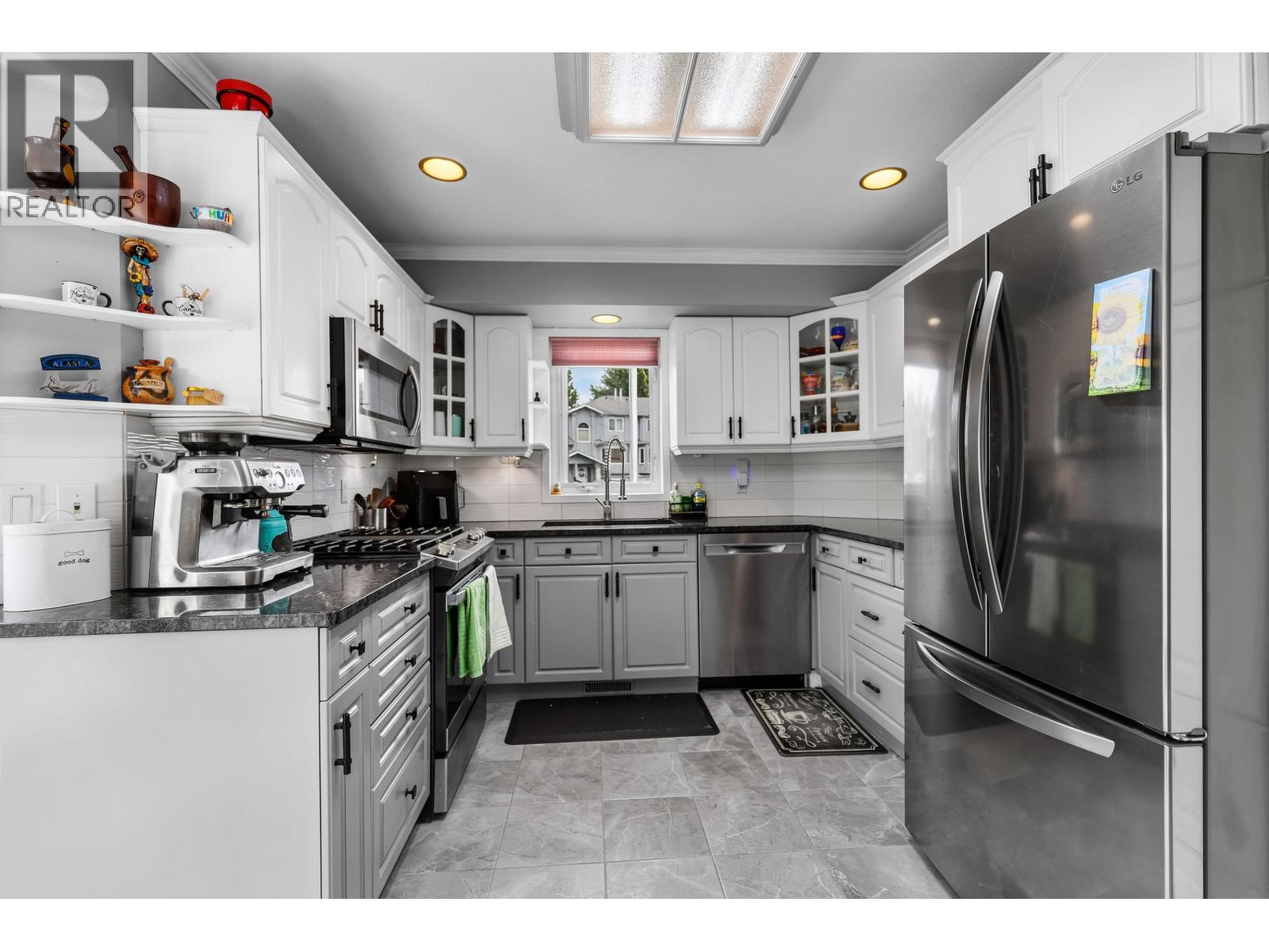 Photo 13 of 33 — 3004 SETON CRESCENT · Prince George, BC