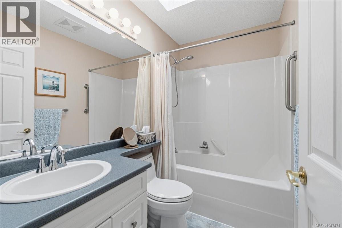 4065 Magnolia Dr, Nanaimo
