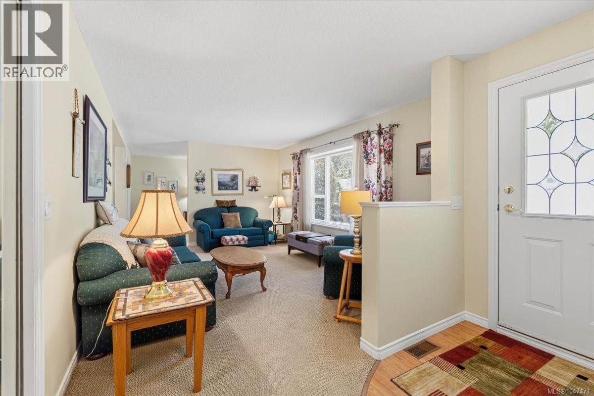 4065 Magnolia Dr, Nanaimo