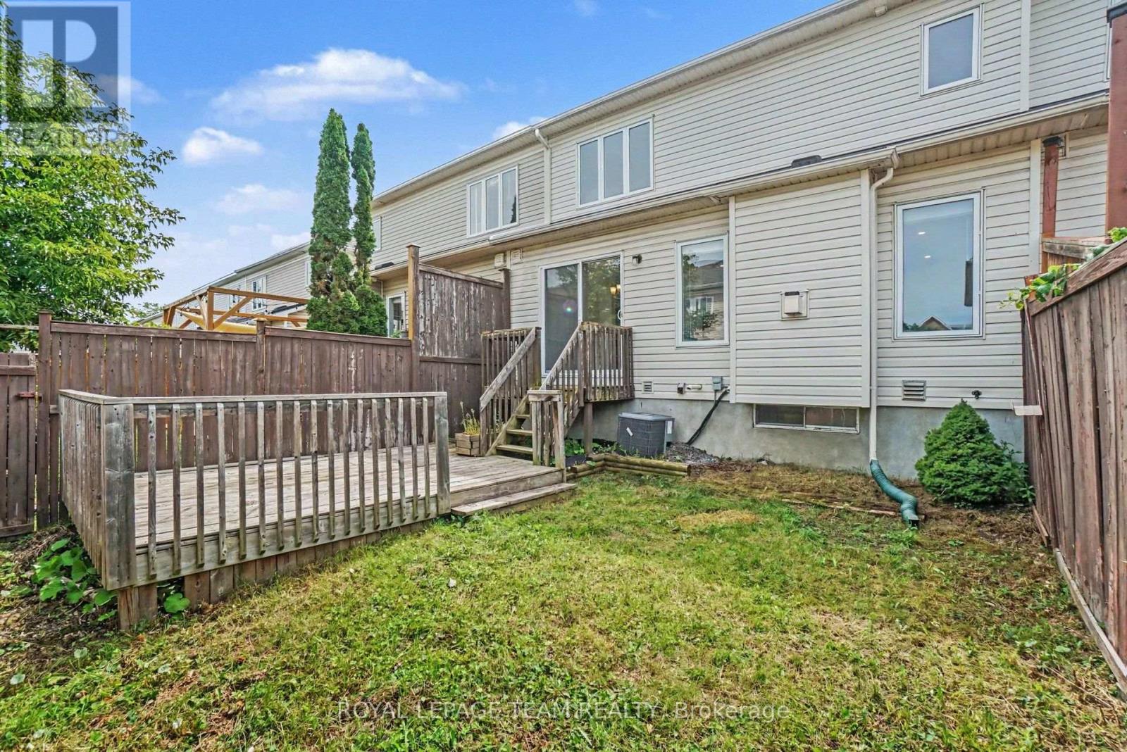13 STONELEIGH STREET - 31